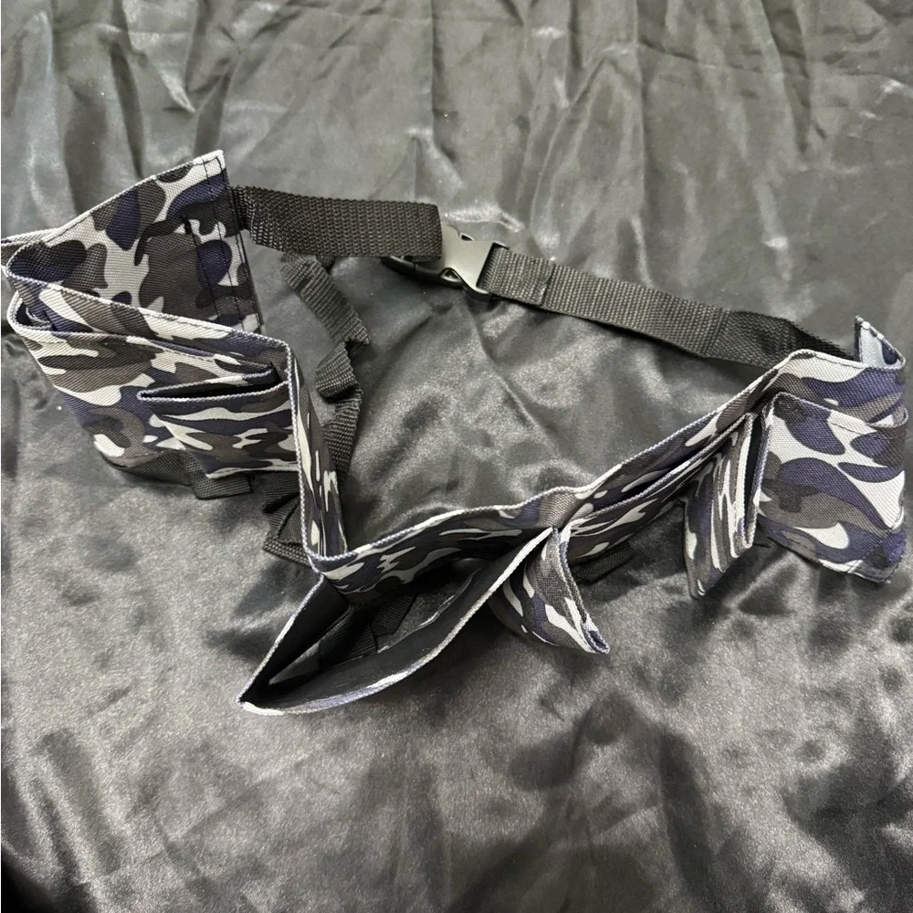 Adjustable Camouflage Beer Belt - 6 Pack Holder